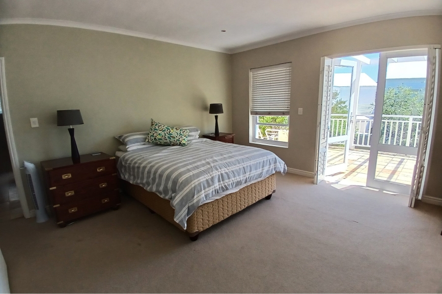 To Let 4 Bedroom Property for Rent in Thesen Islands Western Cape